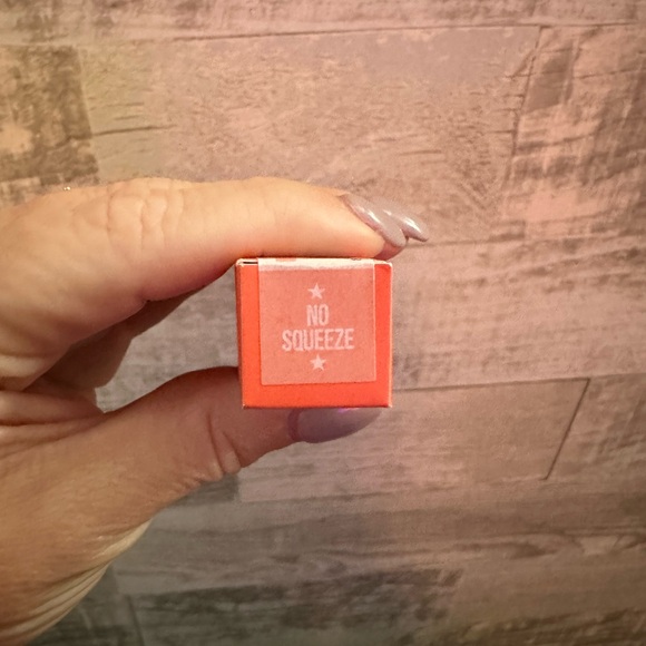 NEW Jeffree Star velour liquid lipstick color No Squeeze - Picture 4 of 4